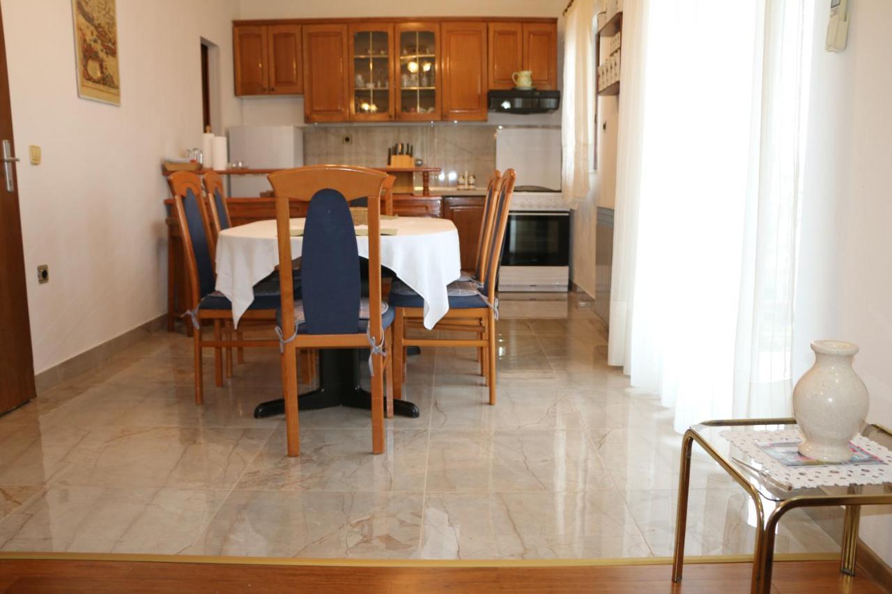 Apartment Grgas-Tucilo Zablace Exterior photo