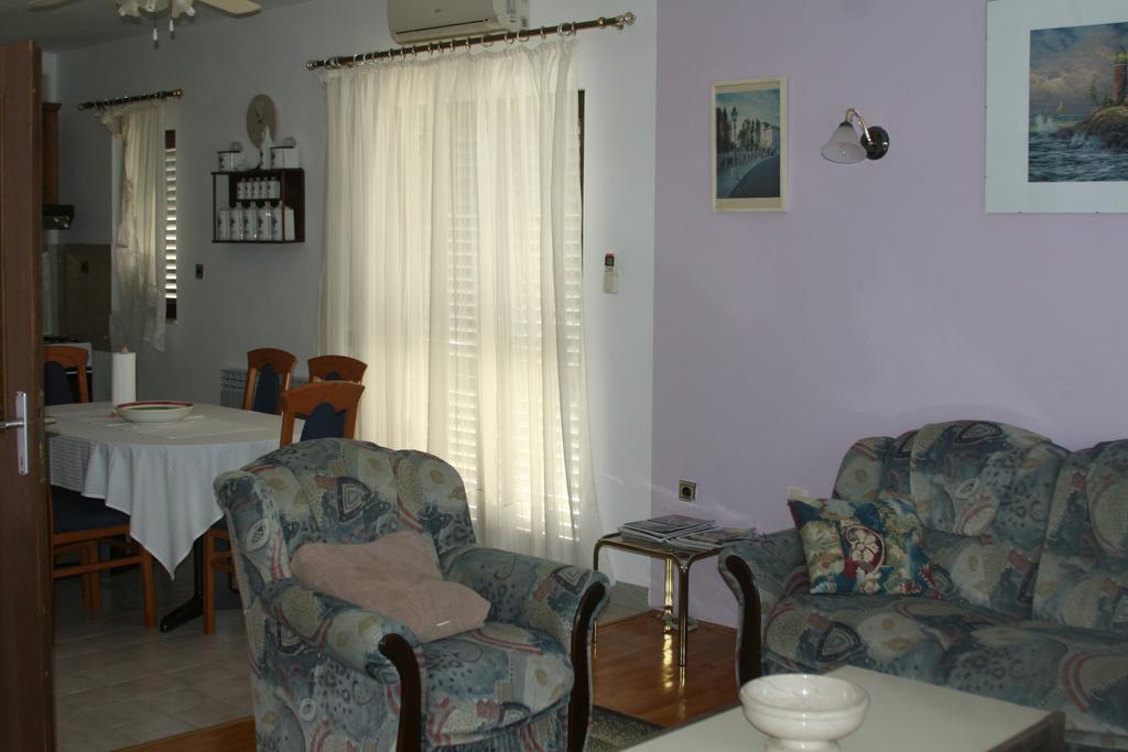 Apartment Grgas-Tucilo Zablace Exterior photo